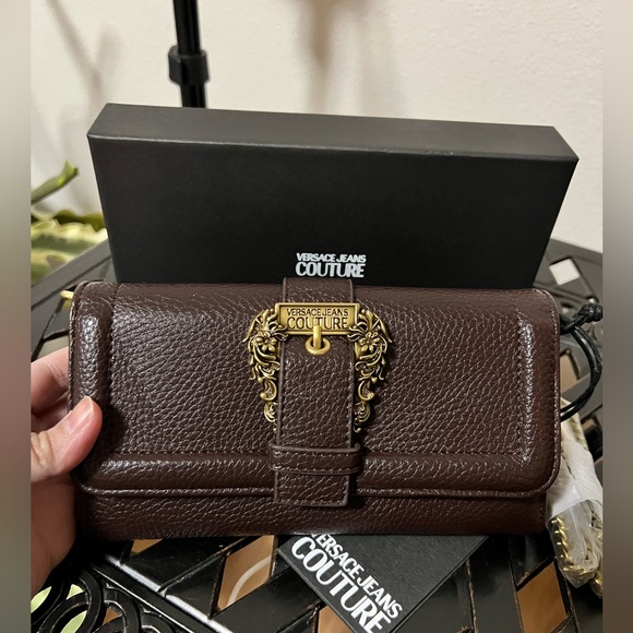 ❌SOLD❌ NWT Versace Jeans Couture Wallet on Chain - Picture 2 of 11